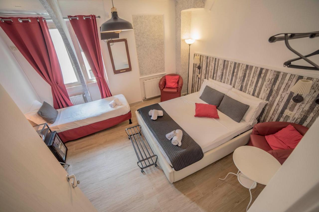 Galleria Frascati Rooms And Apartment Екстер'єр фото