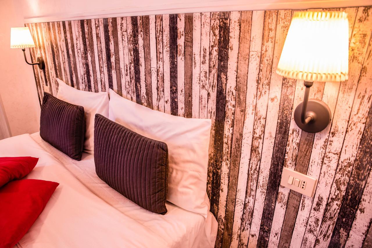 Galleria Frascati Rooms And Apartment Екстер'єр фото