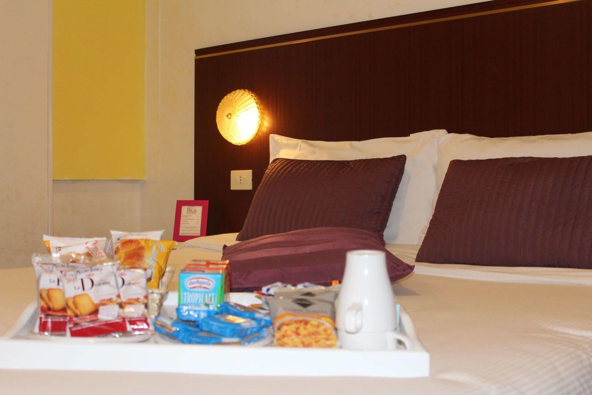 Galleria Frascati Rooms And Apartment Екстер'єр фото