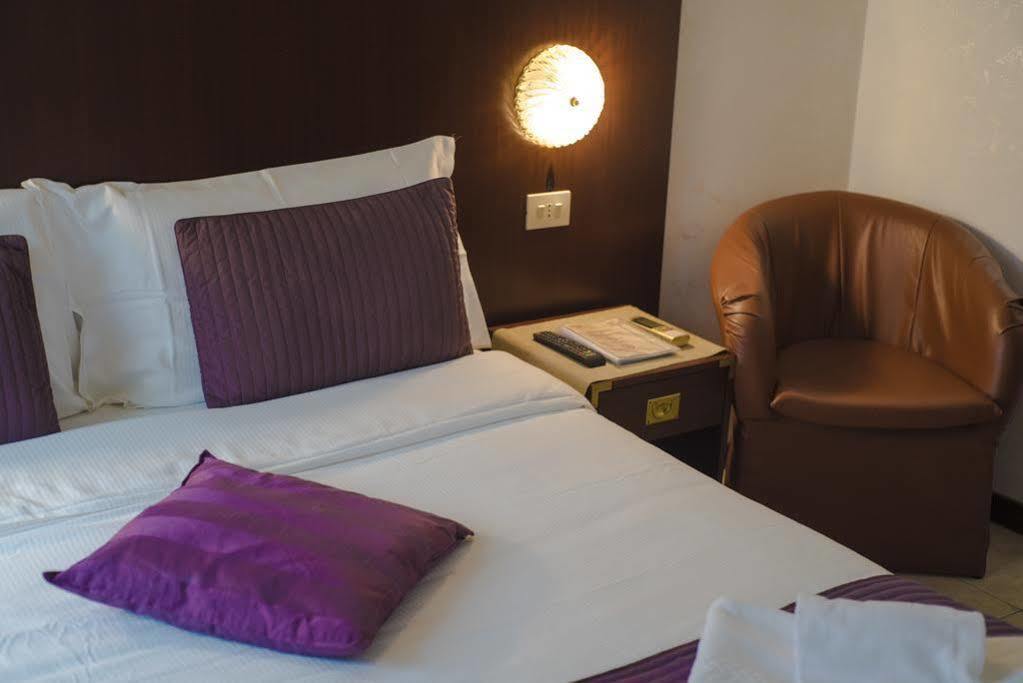 Galleria Frascati Rooms And Apartment Екстер'єр фото